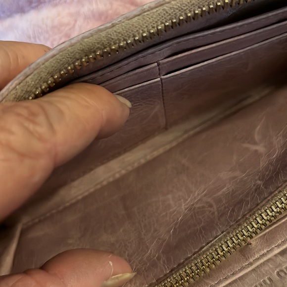 EUC MIU MIU matelasse women’s wallet - Picture 7 of 12